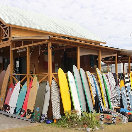 Tropical Surf House Okinawa Hotel Onna Kültér fotó