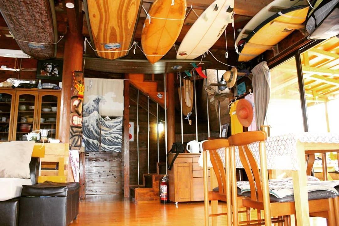 Tropical Surf House Okinawa Hotel Onna Kültér fotó