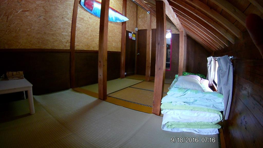 Tropical Surf House Okinawa Hotel Onna Kültér fotó